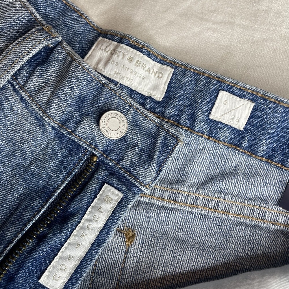 Lucky Brand Relaxed Taper Ankle Jeans Womens 6/28 Raw Hem Side Stripe Distressed - Picture 7 of 13